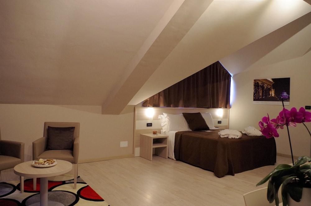 Best Quality Hotel La Darsena Монкалиери Екстериор снимка