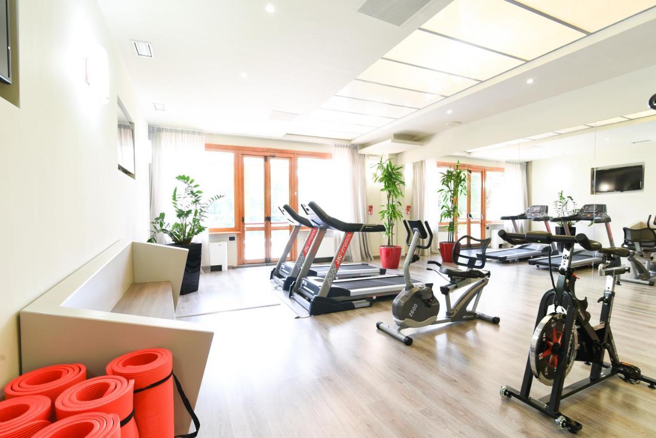 Best Quality Hotel La Darsena Монкалиери Екстериор снимка