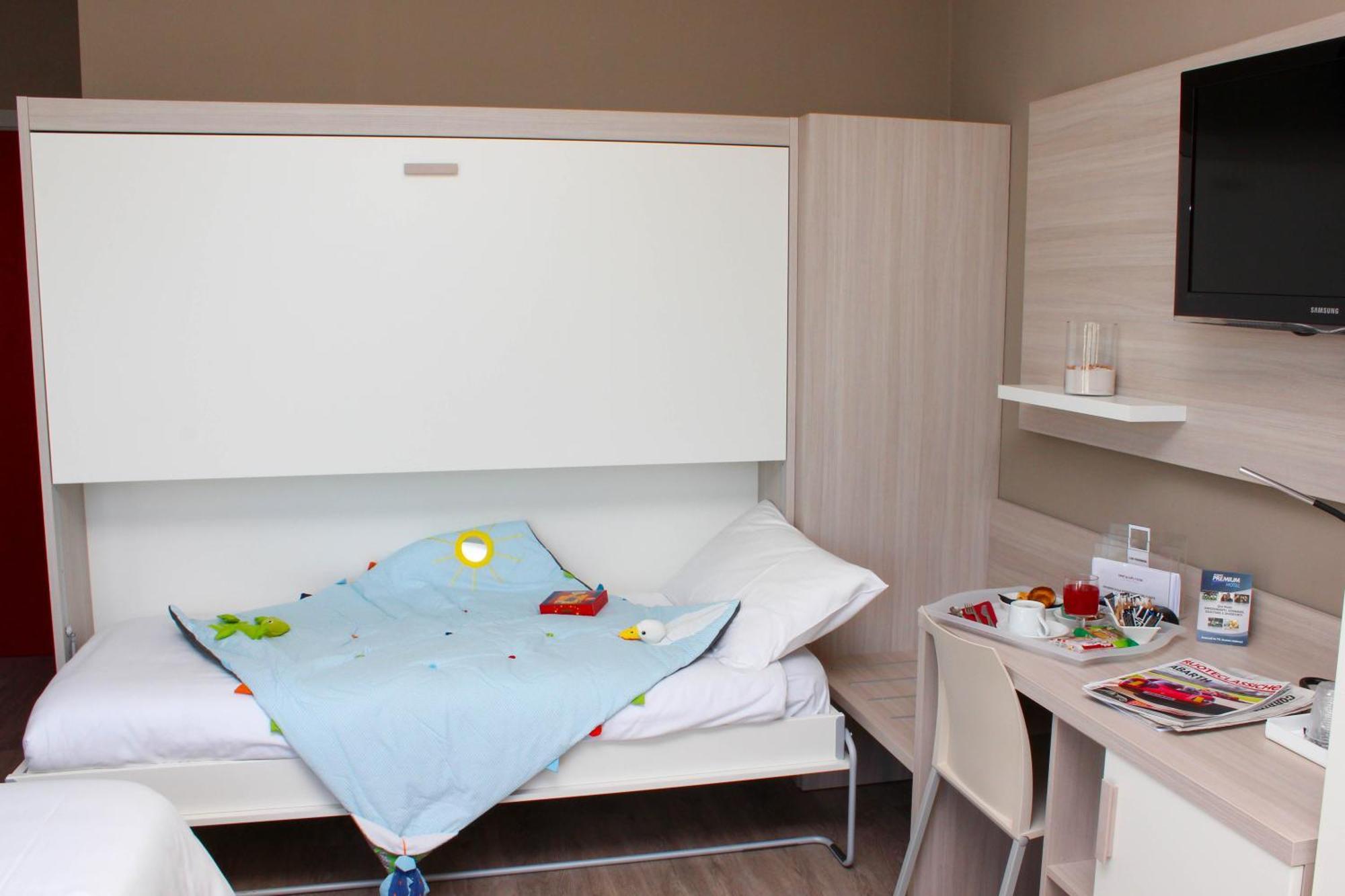 Best Quality Hotel La Darsena Монкалиери Екстериор снимка