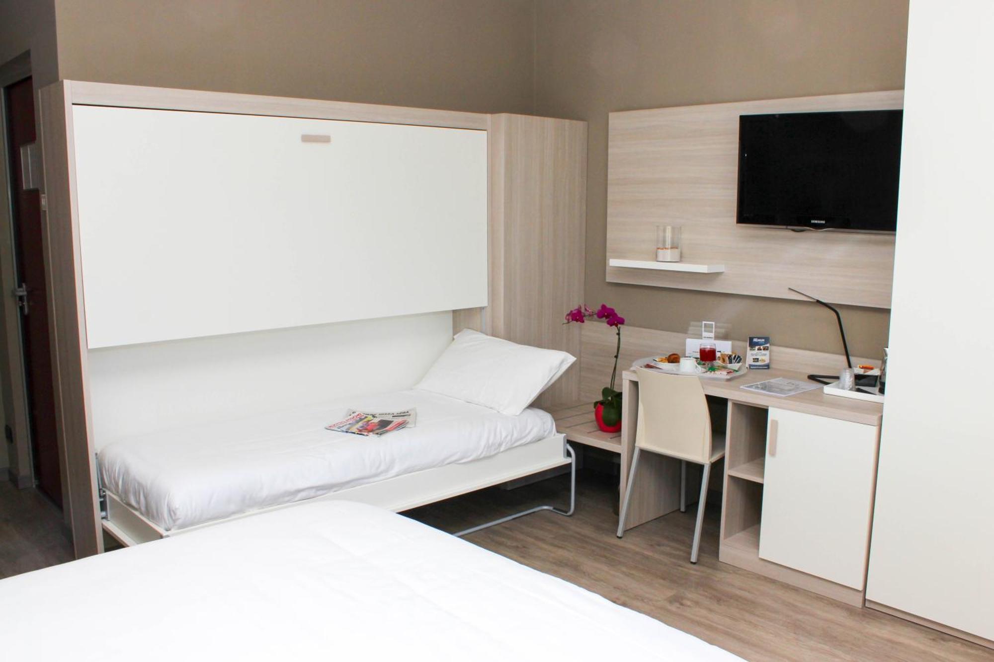 Best Quality Hotel La Darsena Монкалиери Екстериор снимка